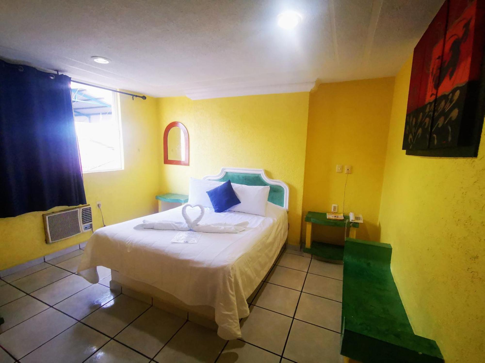 Отель Casa Real Poza Rica Экстерьер фото