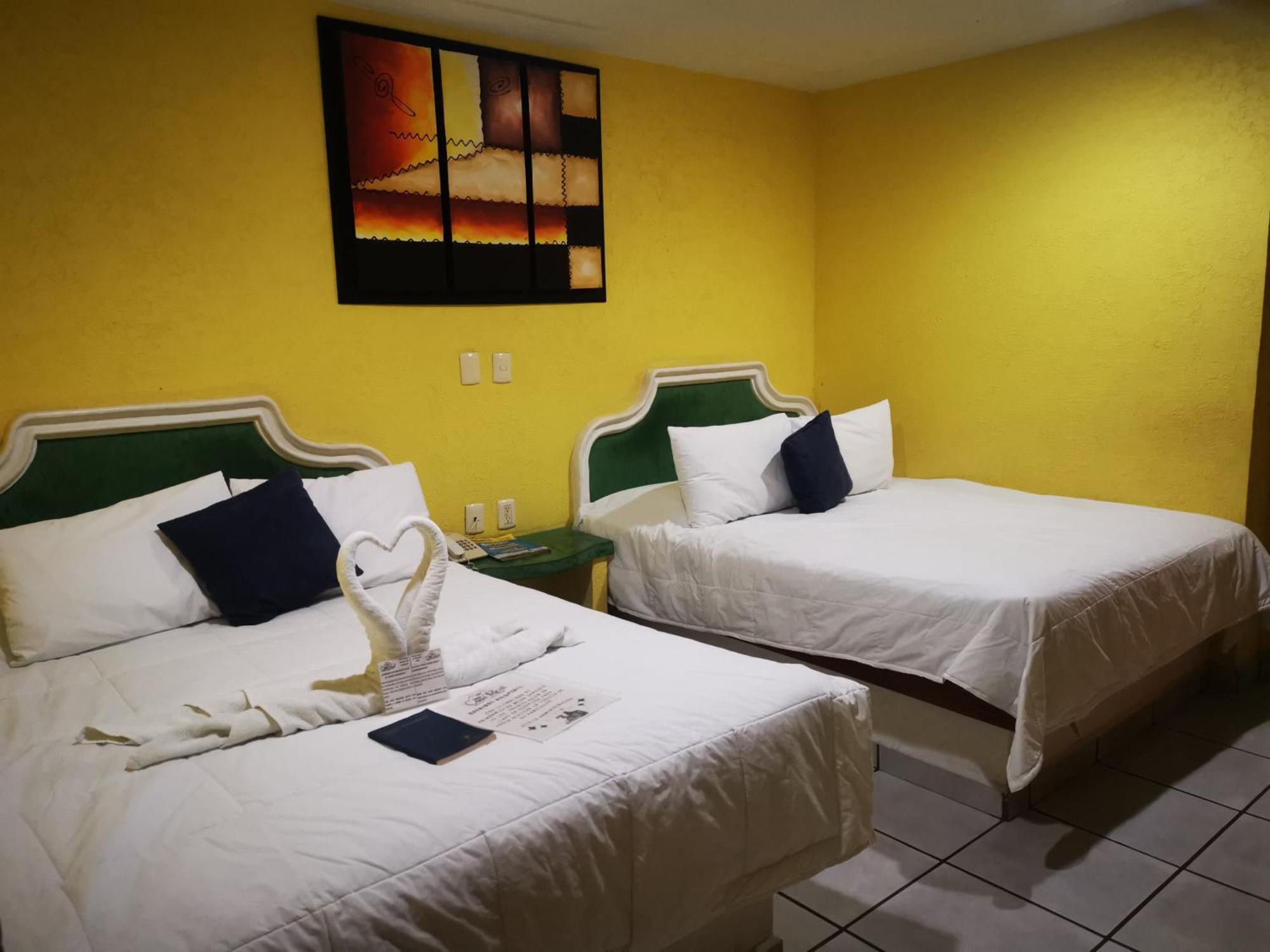 Отель Casa Real Poza Rica Экстерьер фото