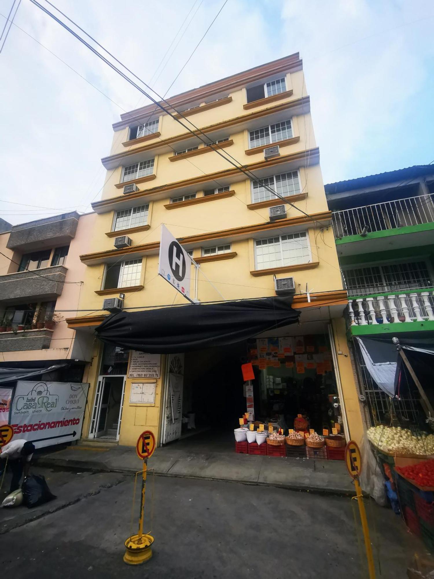 Отель Casa Real Poza Rica Экстерьер фото